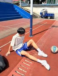 胡荷韬：现在膝盖还有很多问题；已不把自己看作年轻球员了