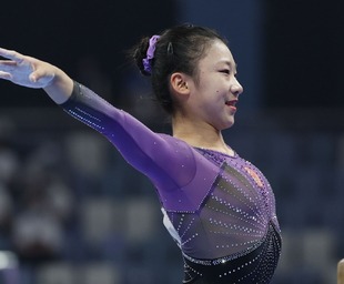 湖人险胜鹈鹕，41岁的詹姆斯30分8篮板8助攻，打服雷迪克